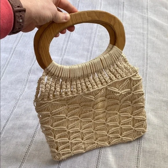 Handcrafted Cream Macramé Handbag - Picture 5 of 12